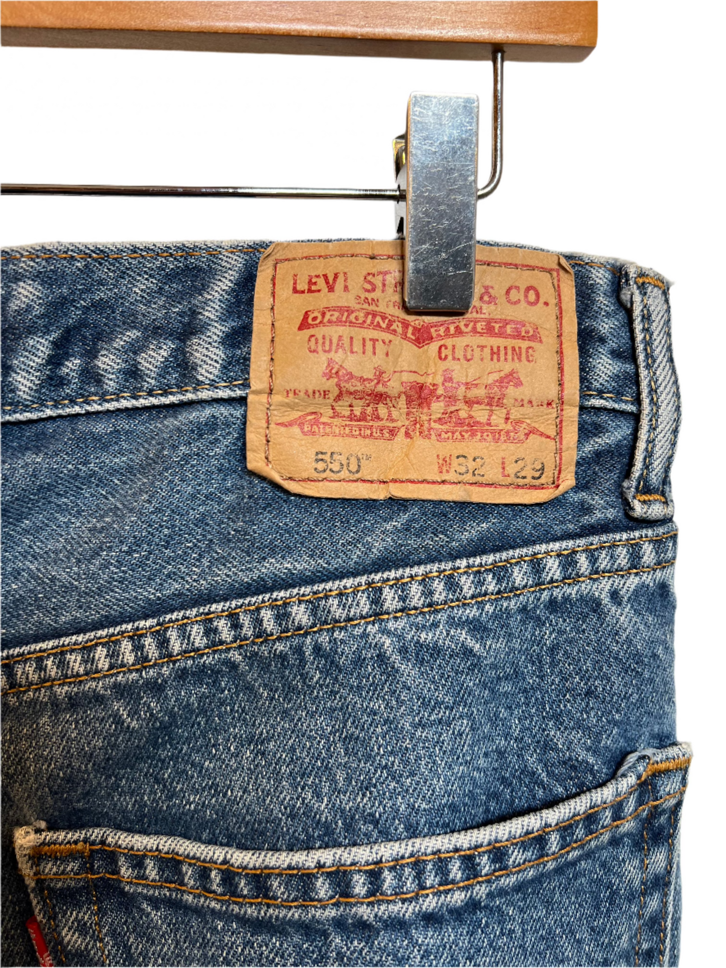 Levi's 550 Blue Jeans (32x29)