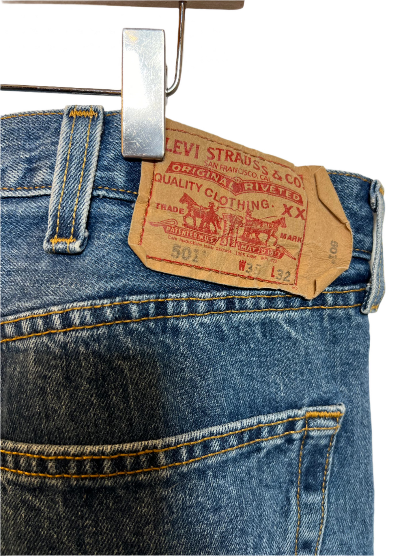 Levi's 501 Blue Jeans (38x32)