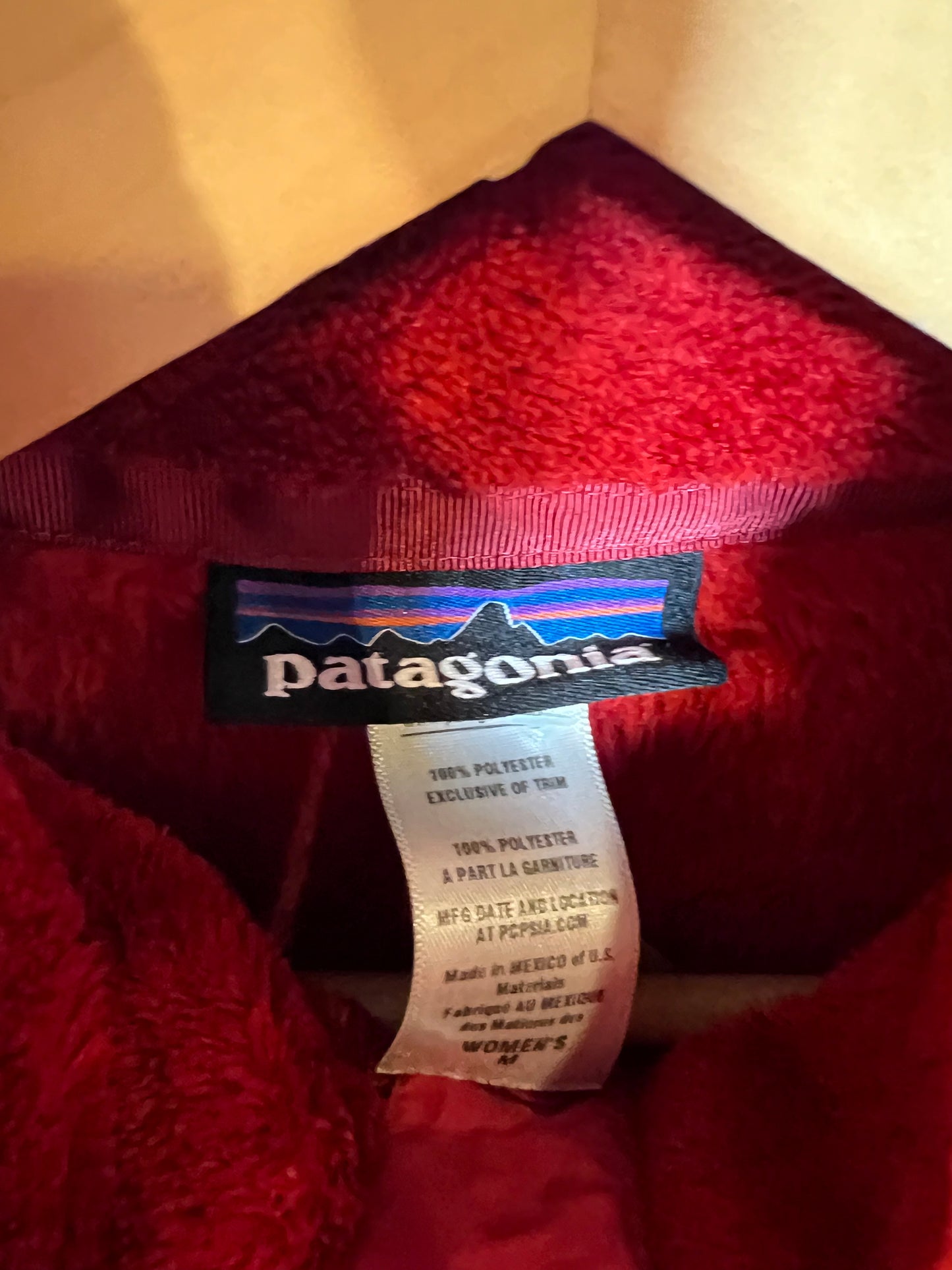 Patagonia Women's Red Fleece (Size M)