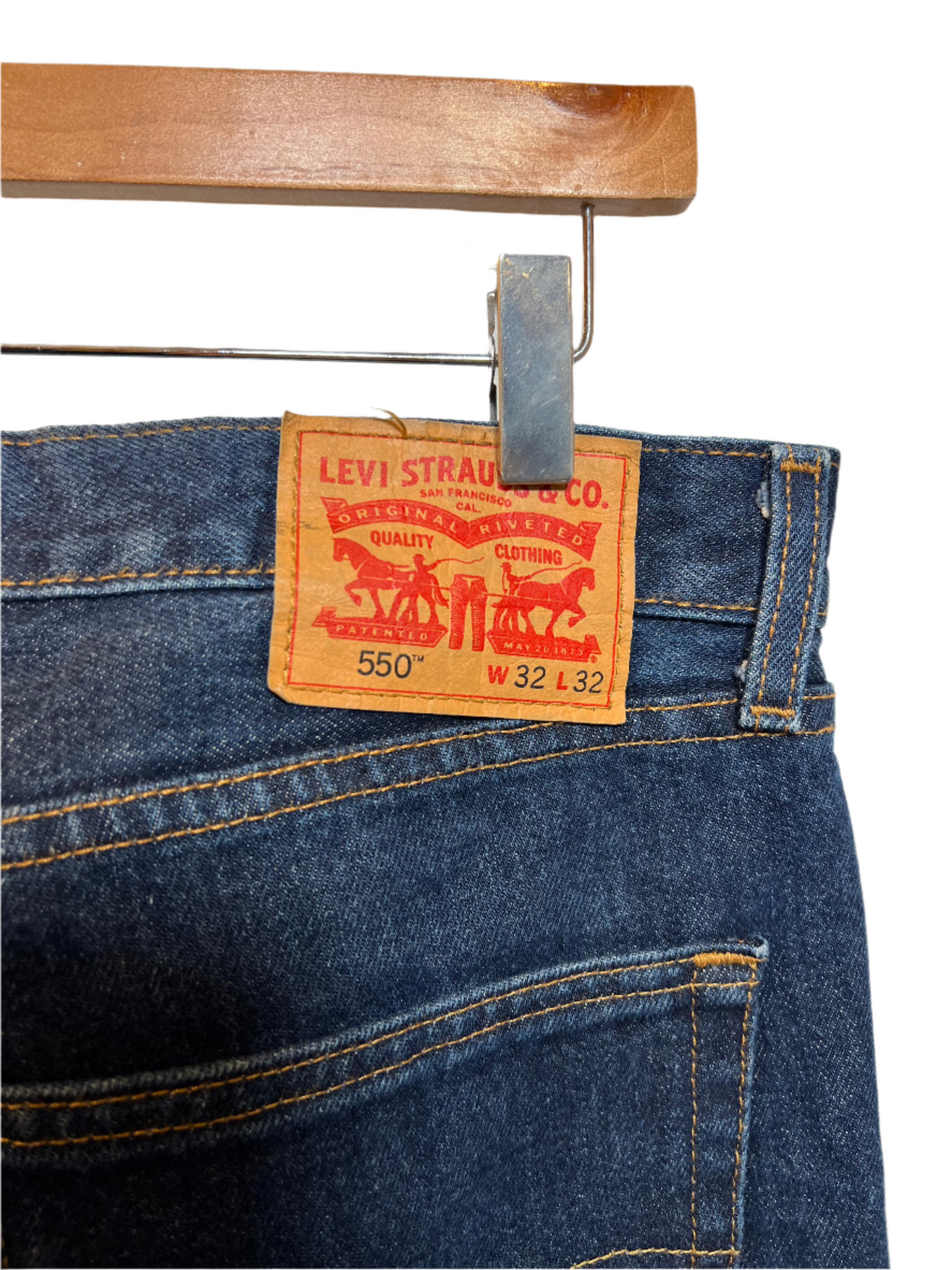 Levi 550 Dark Blue Jeans (32x32)