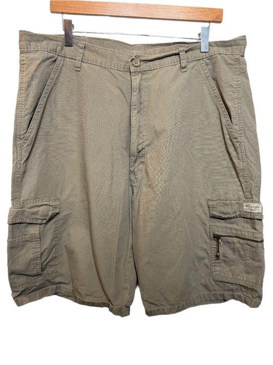 Wranglers Mens Green Cargo Shorts (Size XL)