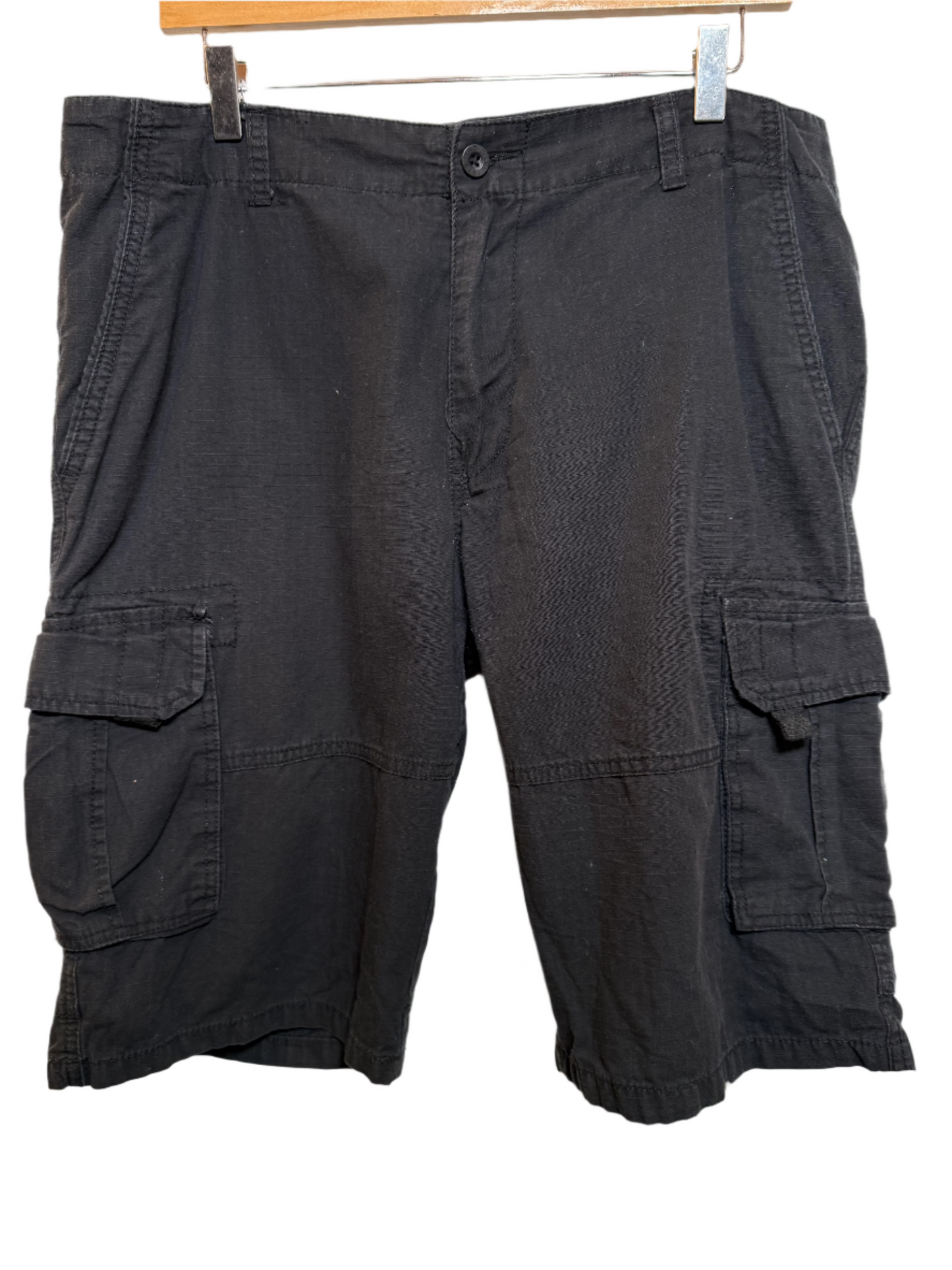 Ecko unltd Mens Black Cargo Shorts (Size XXL)