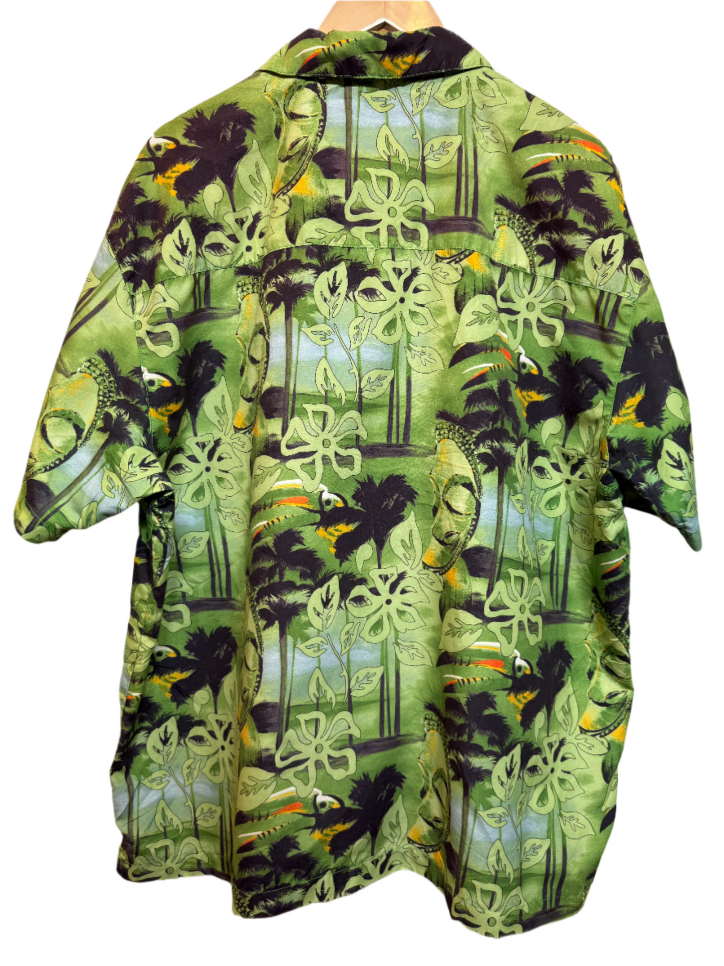 No Boundaries Mens Green Hawaiian Shirt (Size XL)
