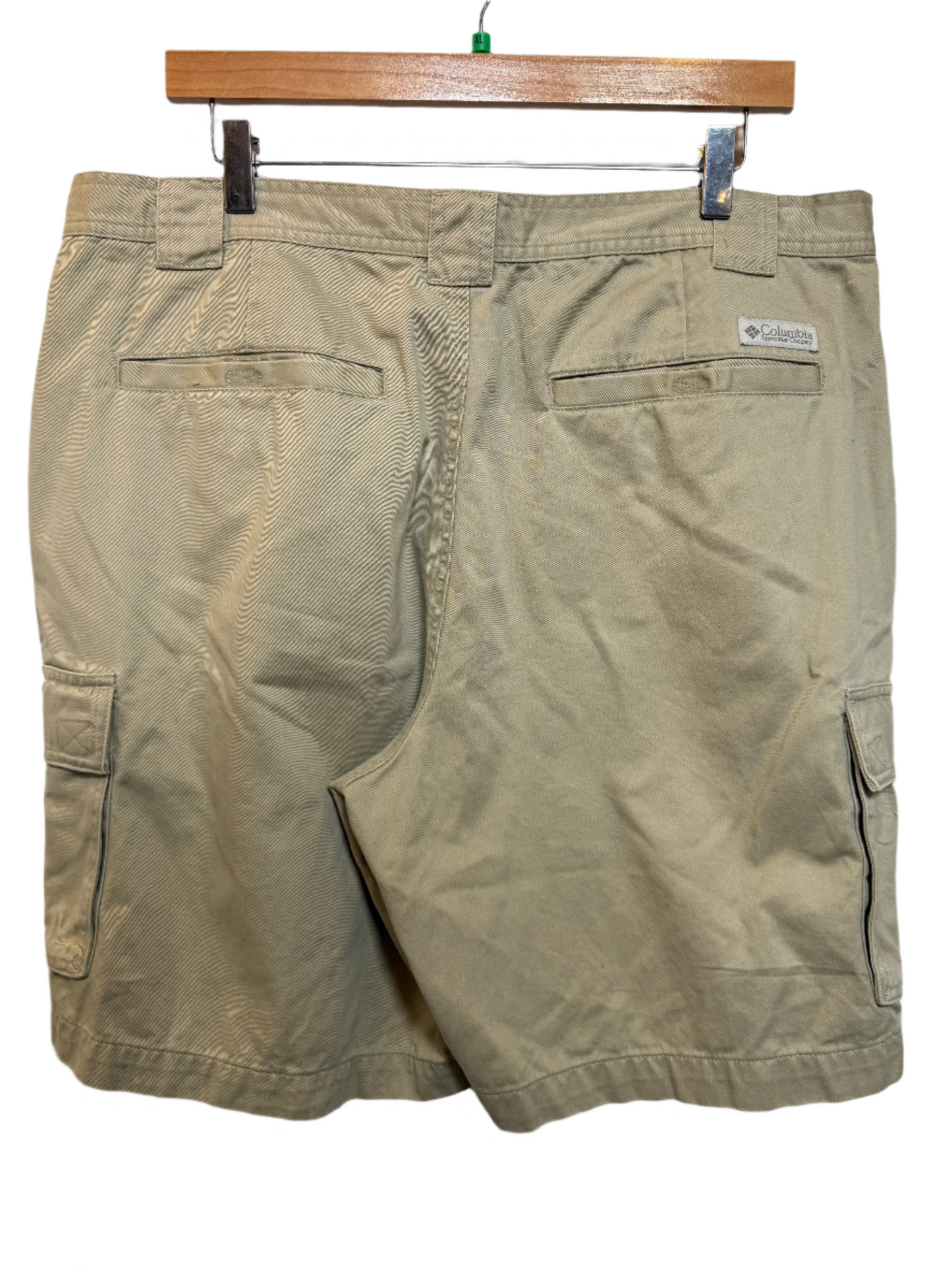 Columbia Mens Tan Cargo Shorts (Size XL)