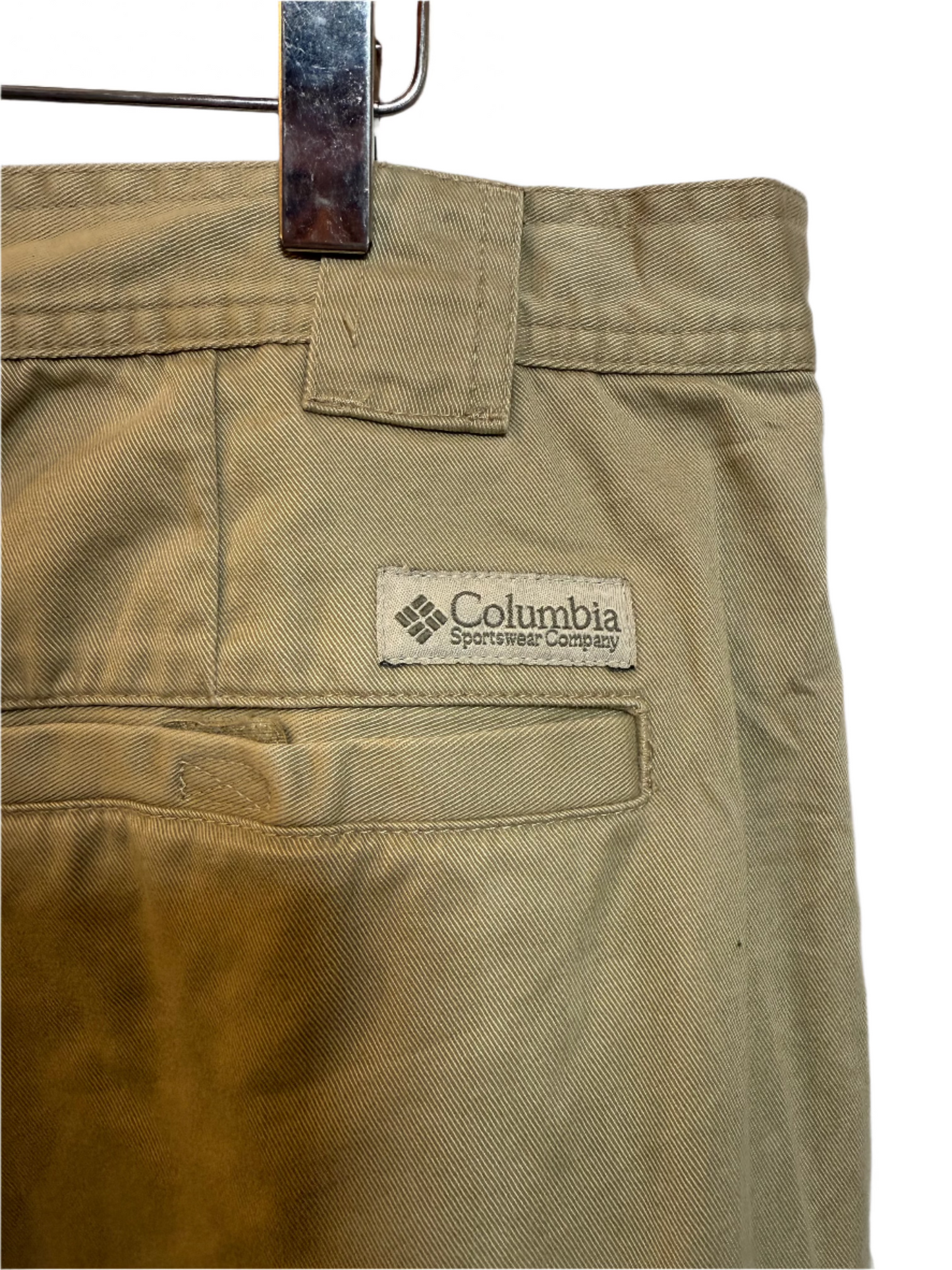 Columbia Mens Tan Cargo Shorts (Size XL)