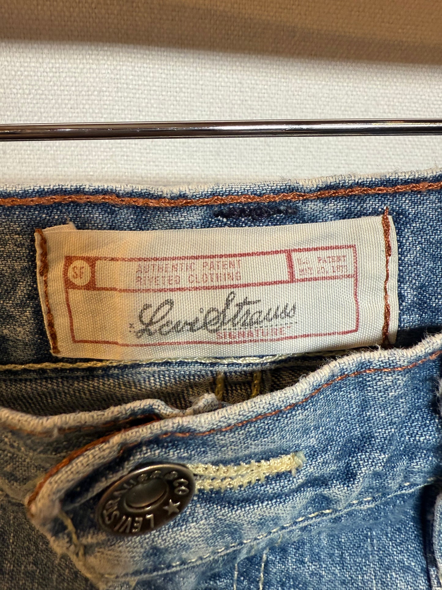 Levi Blue Denim Jorts (W26)