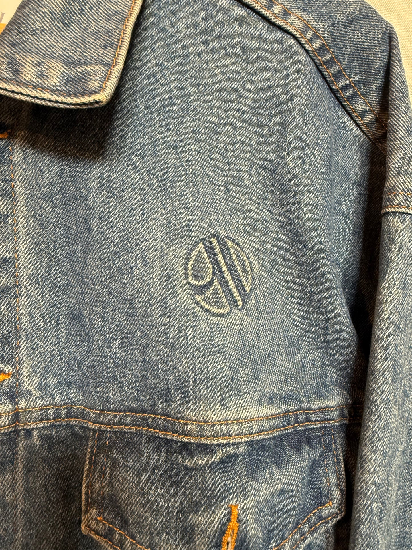 Mens Blue Denim Jacket (Size L)