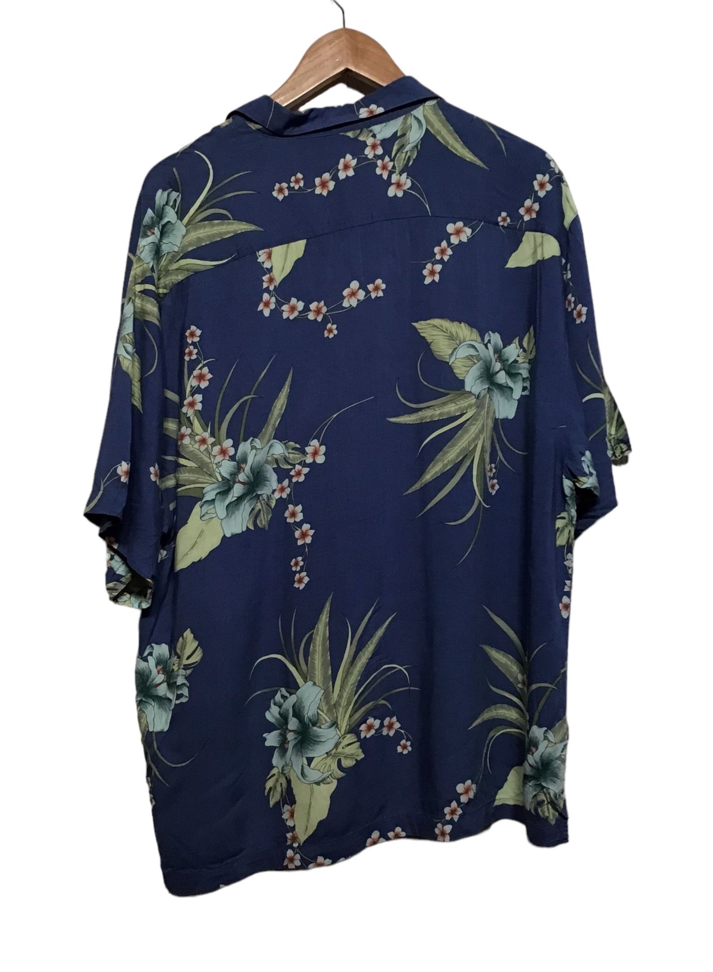 Leaf & Flower Hawaiian Shirt (Size L)