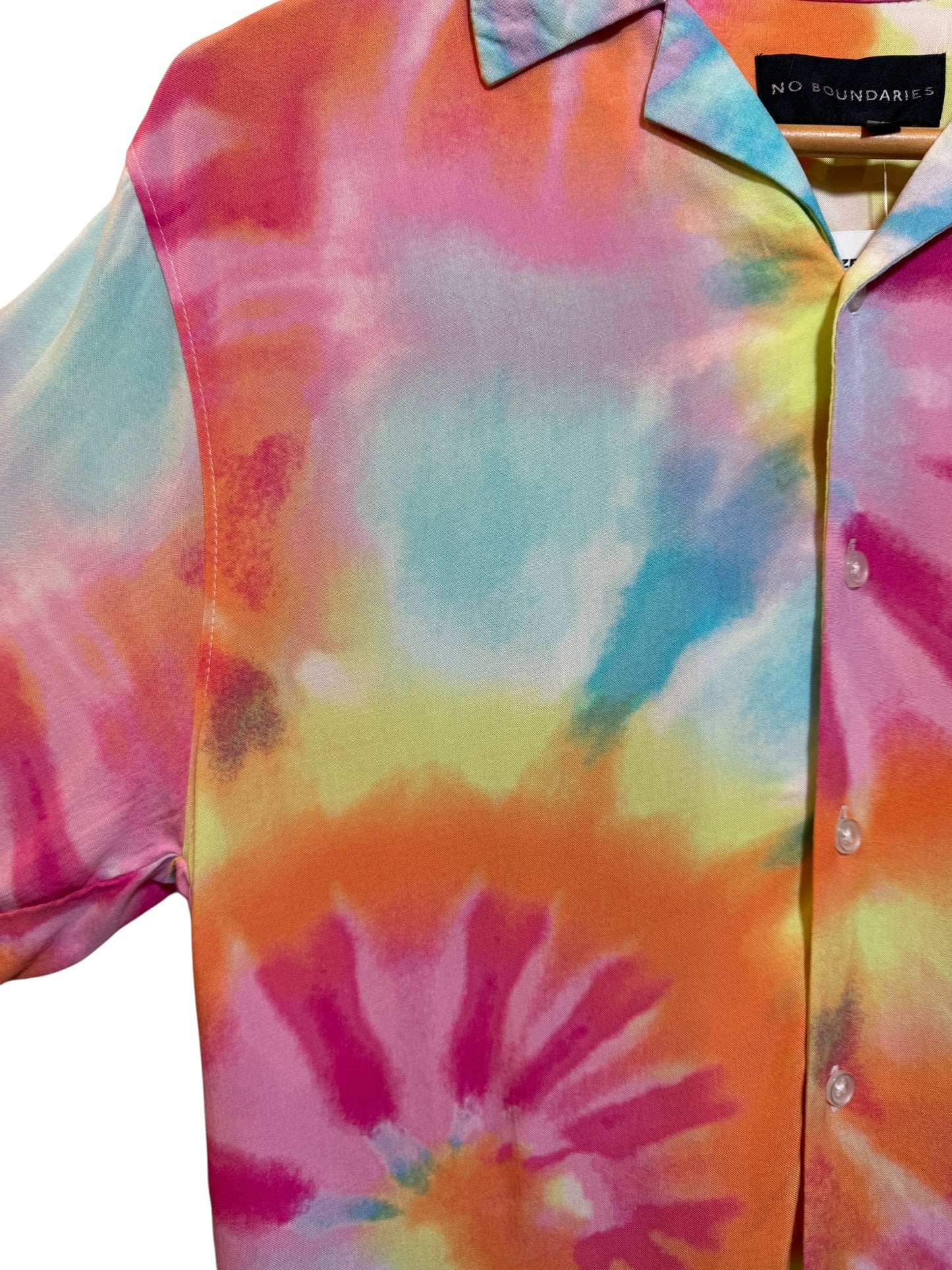 No Boundaries Mens Tie Dye Shirt (Size S)