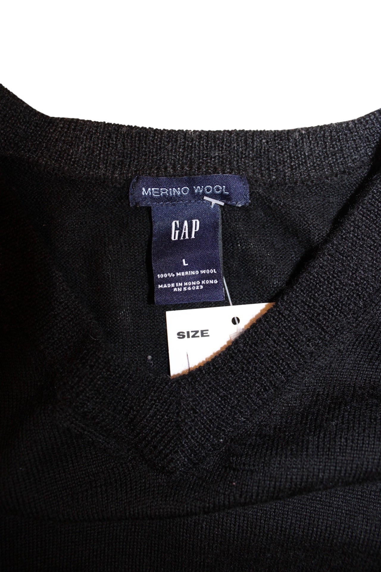 Gap Mens V Neck Sweater (Size L)