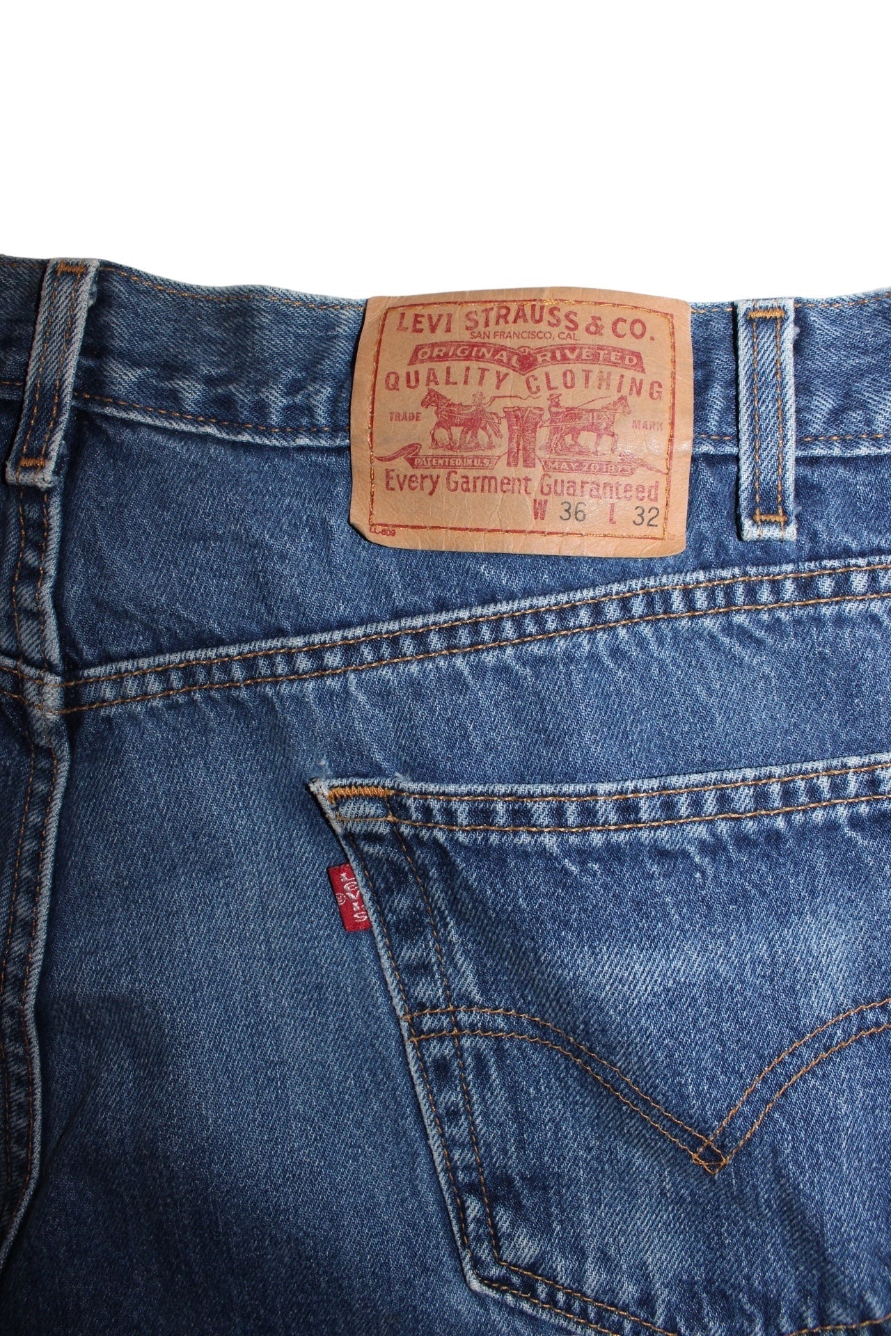 Levi Blue Jeans (36x32)