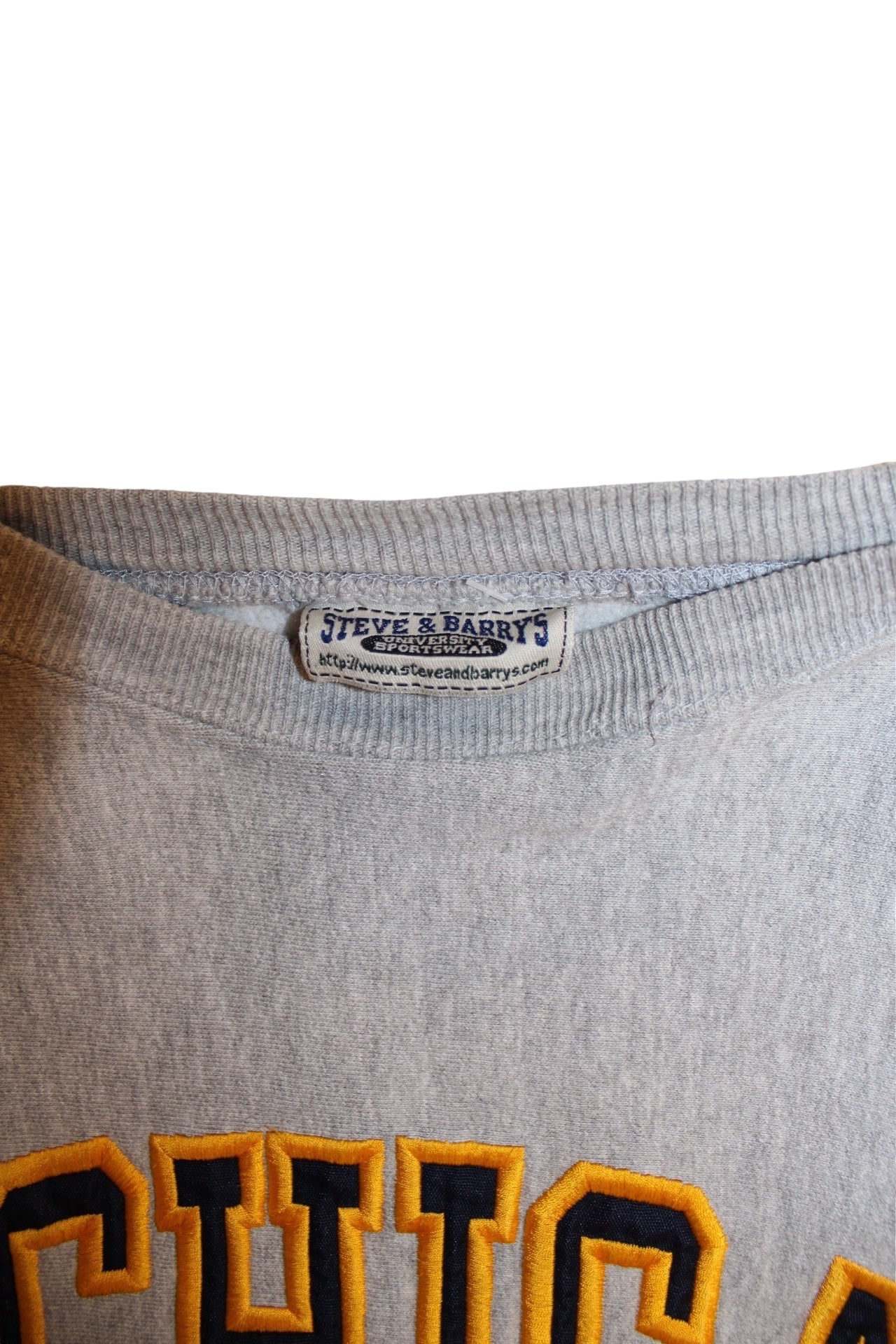 Steve & Barrys Grey Sweatshirt (Size M)
