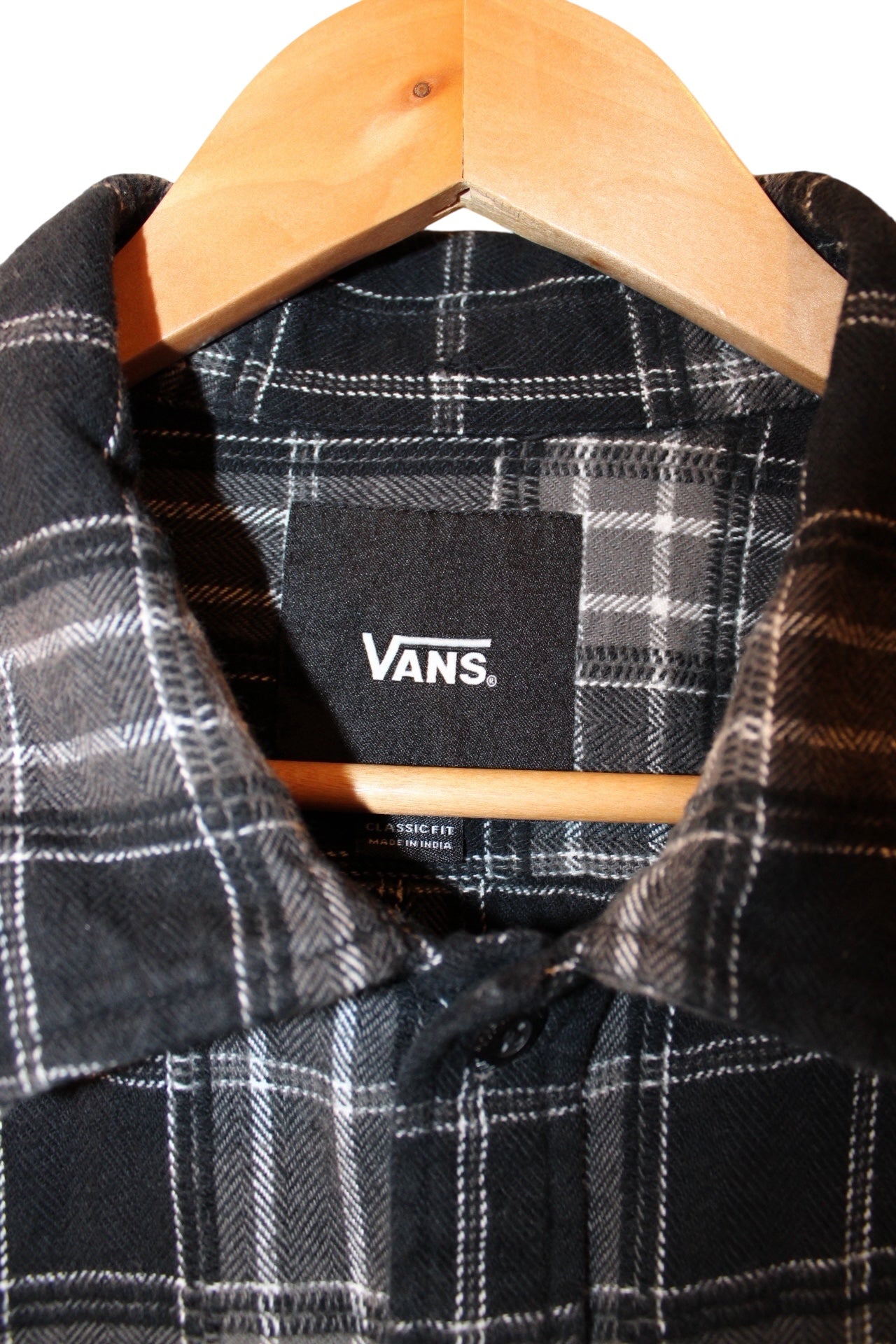 Vans Mens Black Plaid Flannel Shirt (Size XL)