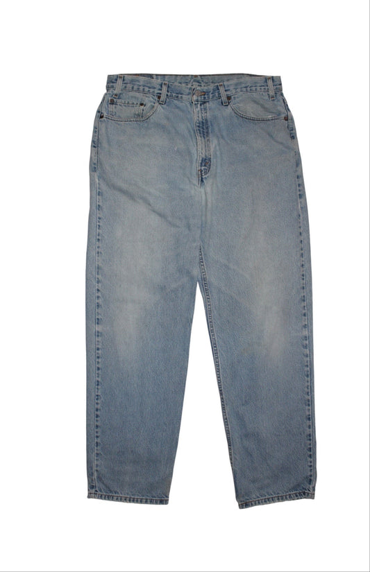 Levi Light Blue Jeans (38x32)