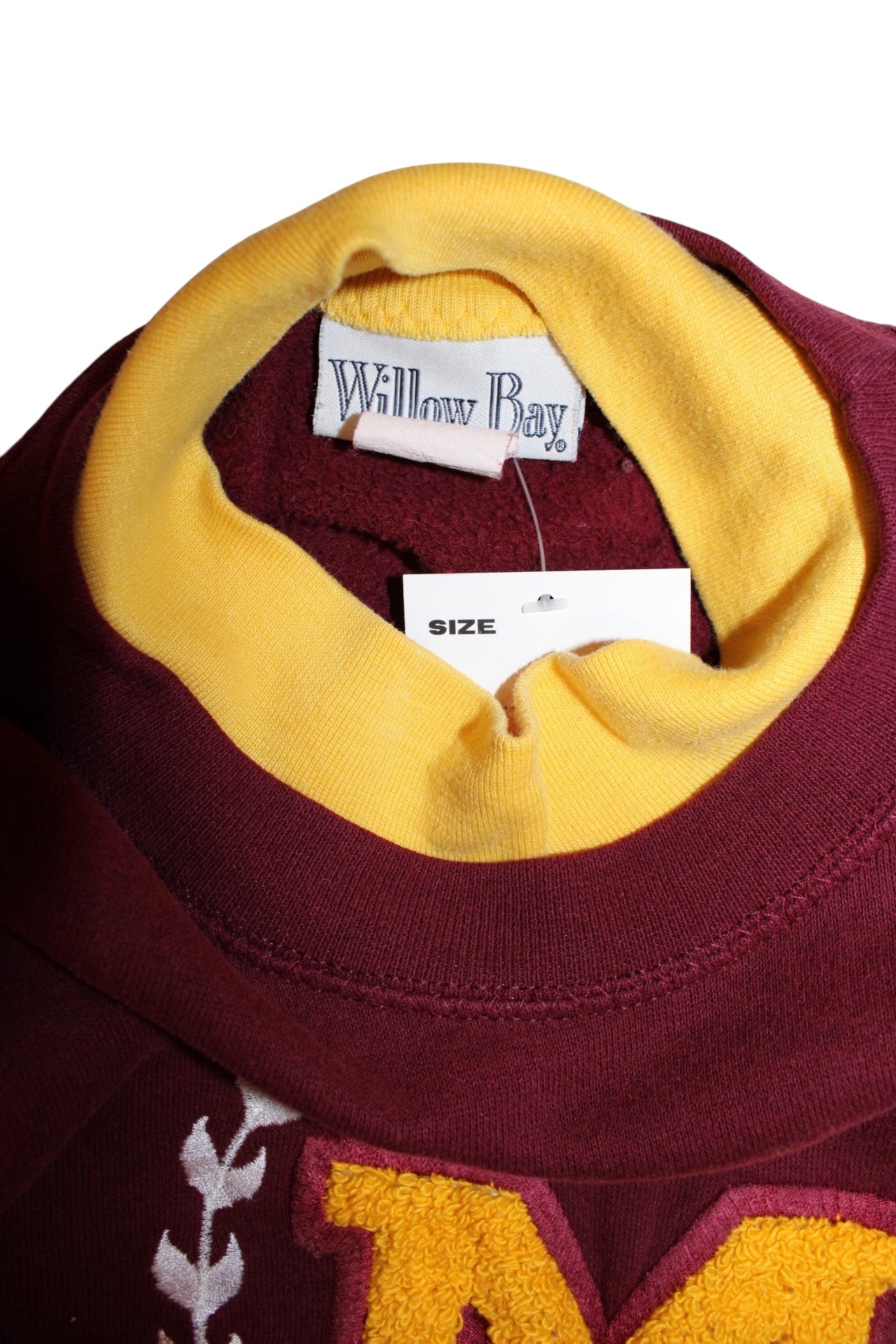 Willow Bay Mens Red Minnesota Sweatshirt (Size L)