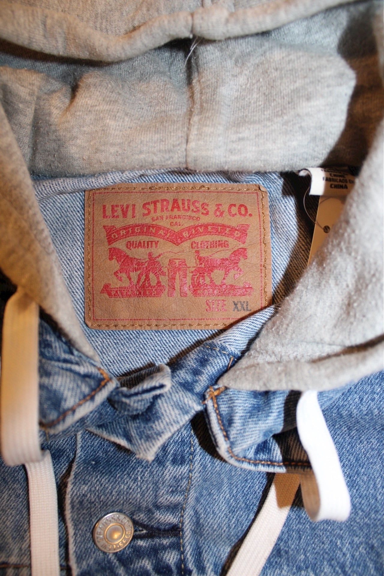 Levi Mens Denim Hoodie (Size XL)