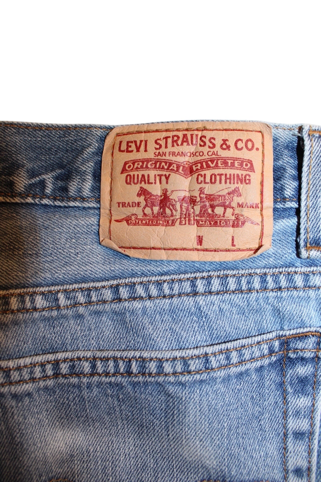 Levi Slim Fit Jeans (34x32)