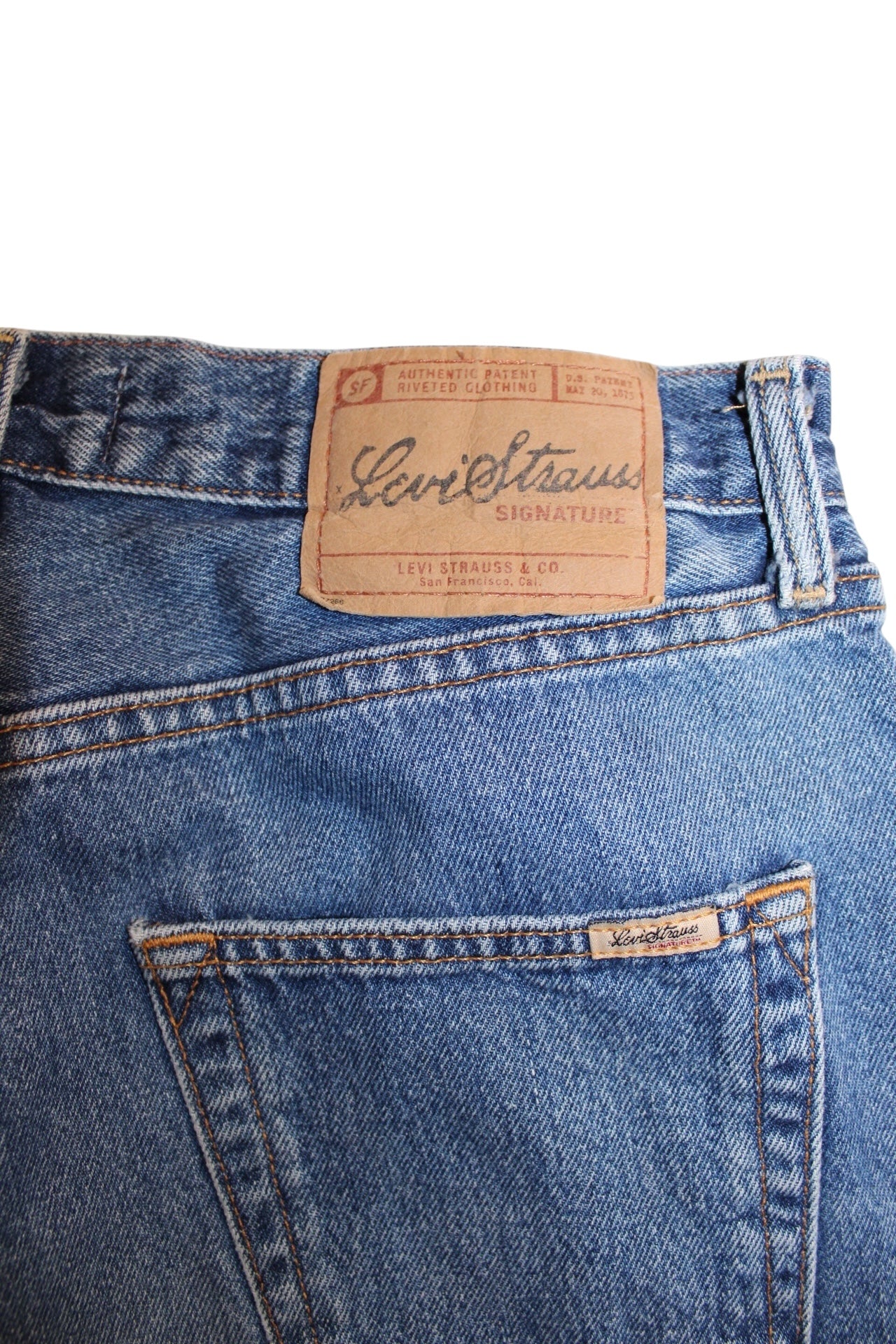 Levi Straight Leg Jeans (32x34)