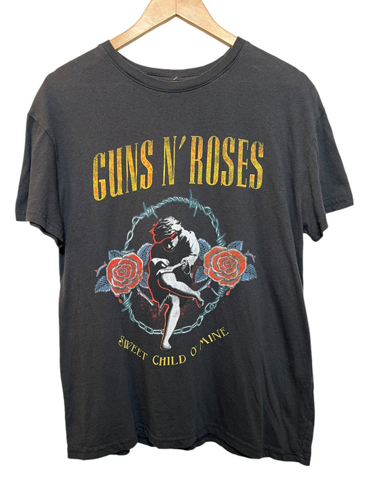 Guns N Roses Black T Shirt (Size L)