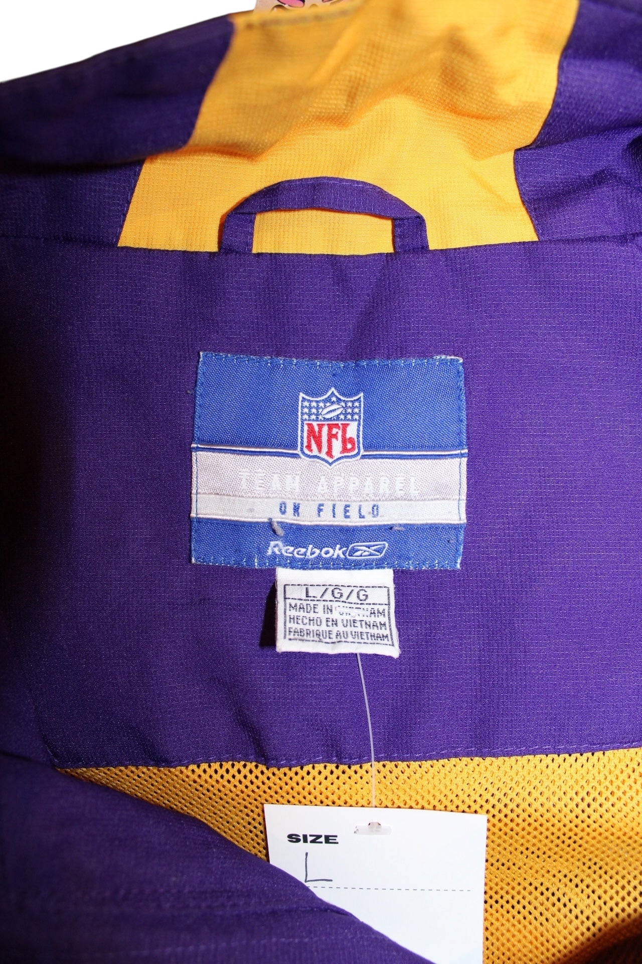 NFL Vikings Zipped Jacket (Size L)