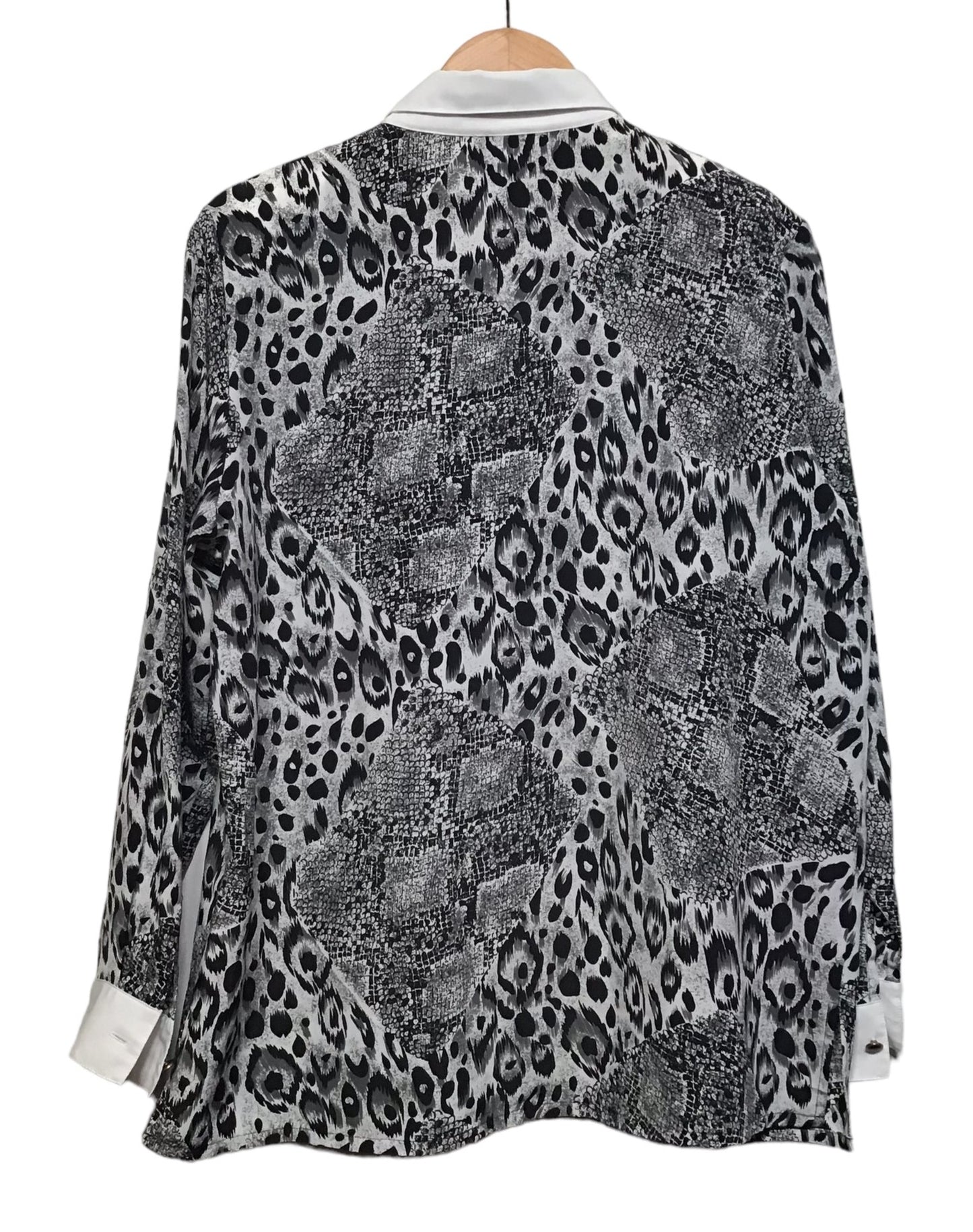 Black and White Printed Blouse (Size L)