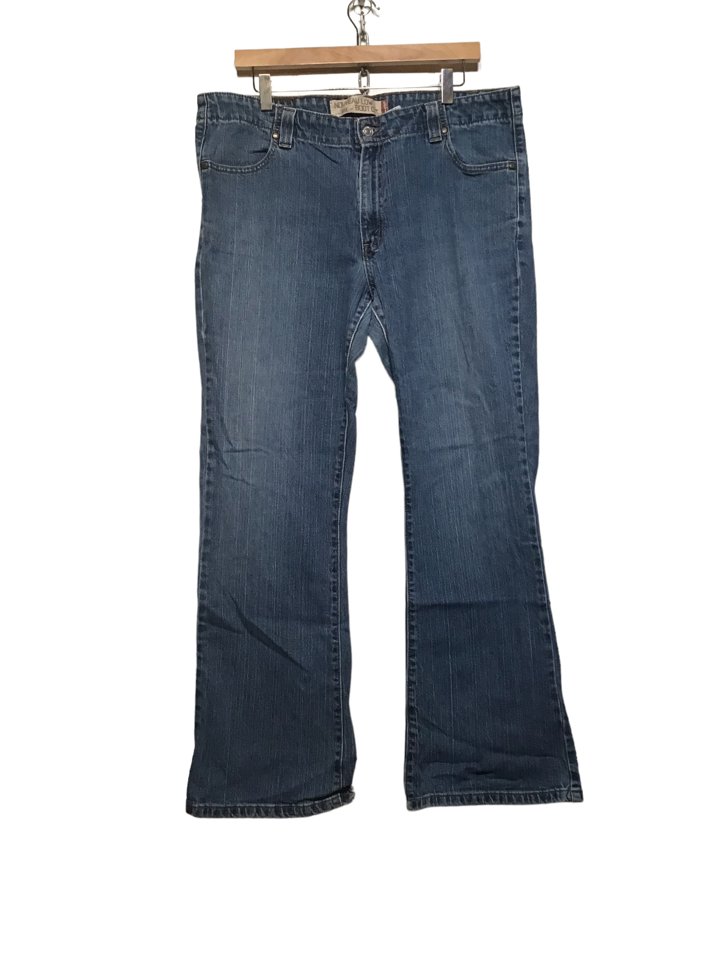 Levi 525 Jeans (38X32)