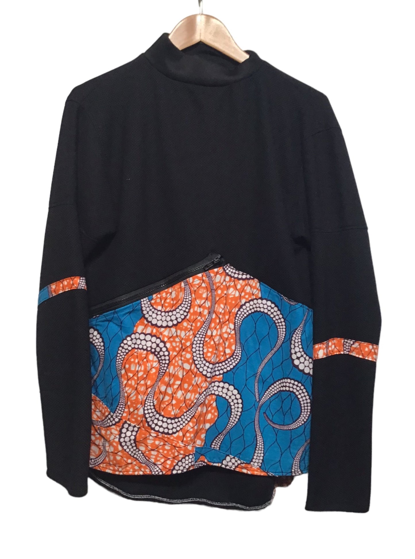 Black Patterned Sweatshirt (Size M)